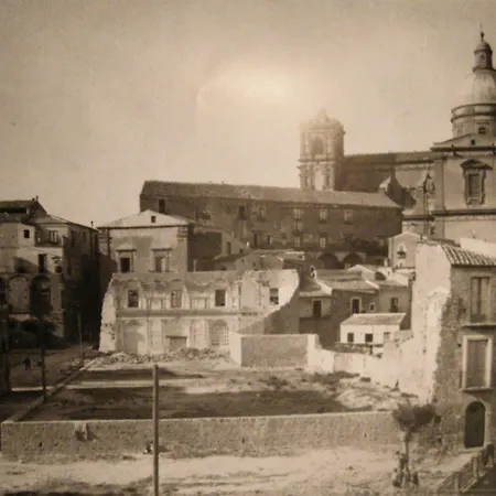 L'ombelico Del Monte - Del Centro Storico - Just Restored