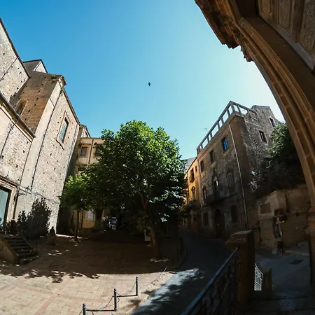 L'ombelico Del Monte - Del Centro Storico - Just Restored