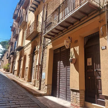 L'ombelico Del Monte - In Centro Storico Апартаменты Пьяцца-Армерина